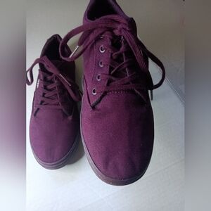 Vans Women's Monochrome Purple Burgundy Canvas Lace-Up Sneakers Size 7.5